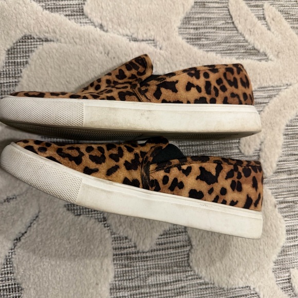 Steve Madden Leopard-Pattern Slip-On Sneakers in Brown and Black - Picture 2 of 3